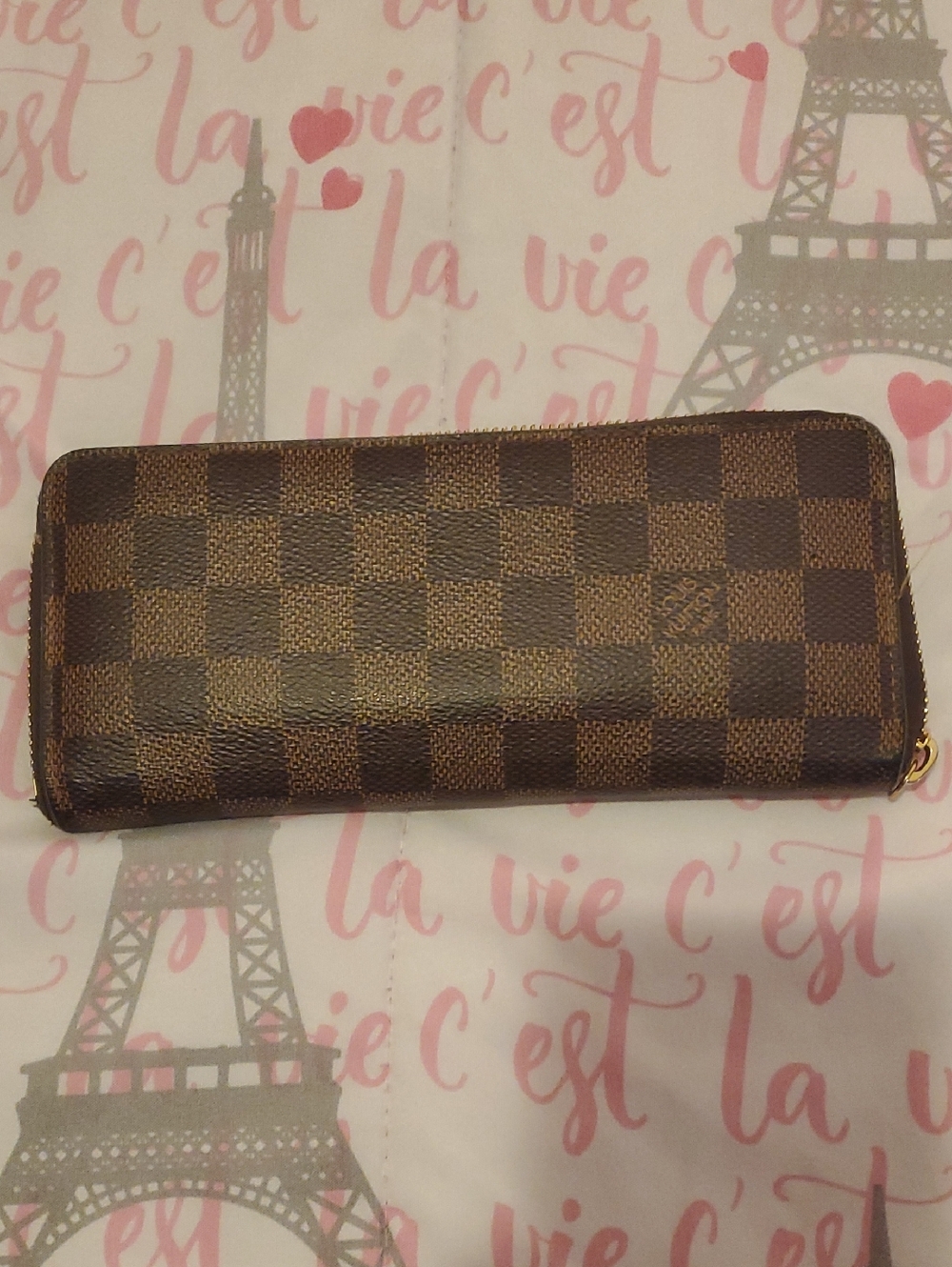 Classic LOUIS VUITTON Wallet